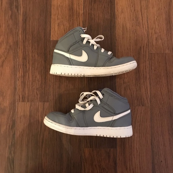 Air Jordan 1 Mid ‘Cool Grey’ - Picture 3 of 8